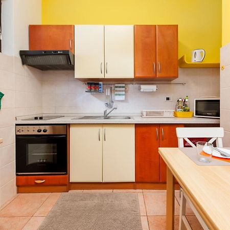 Apartments Erik B&B Adults Only Ровин Екстериор снимка