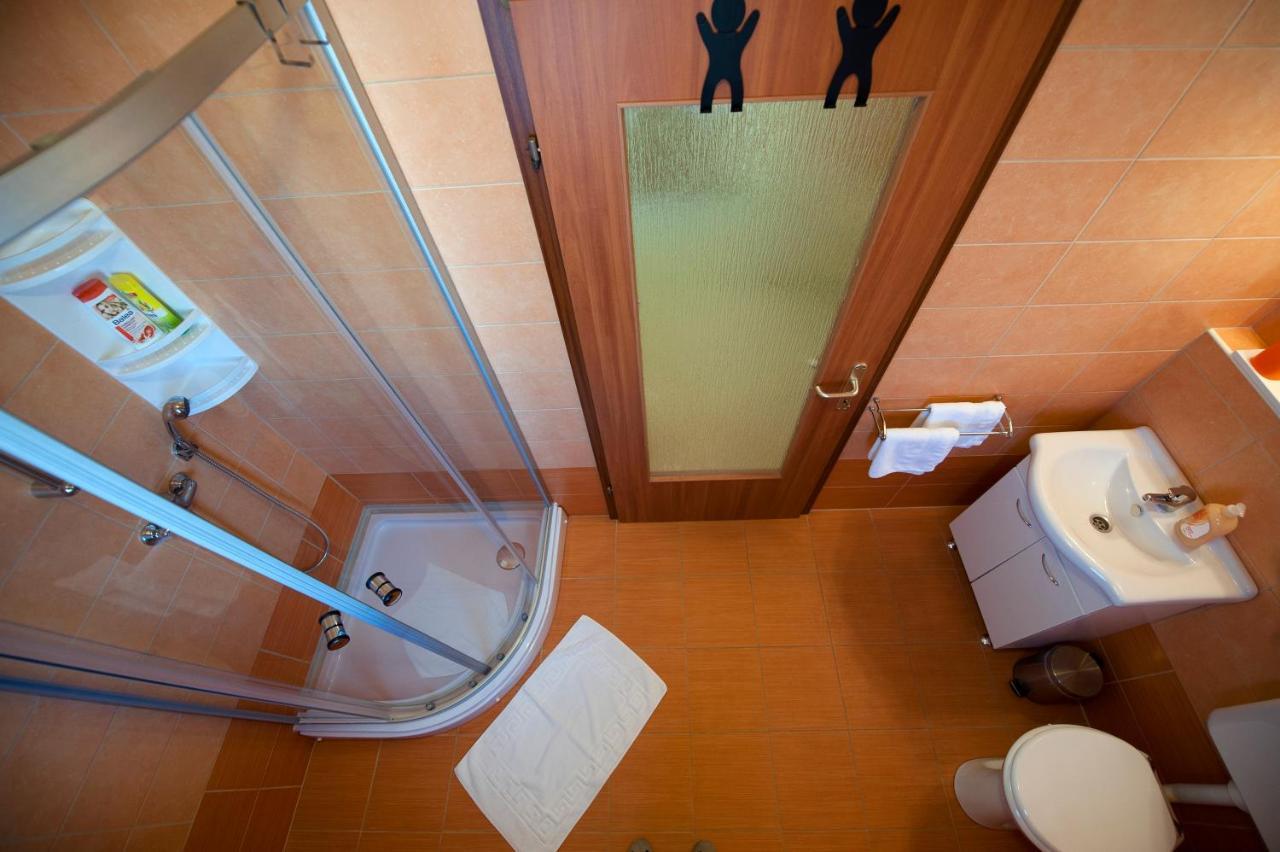 Apartments Erik B&B Adults Only Ровин Екстериор снимка
